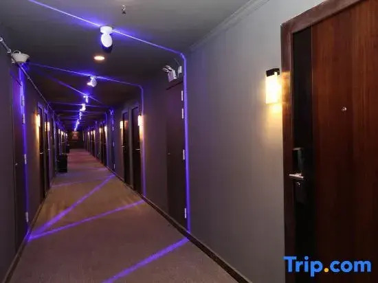 Yunduo E-sports Hotel (Zhumadian Huanghuai College)