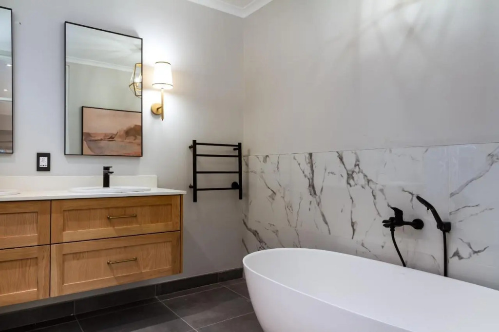 Bay Haven Collection, Hout Bay