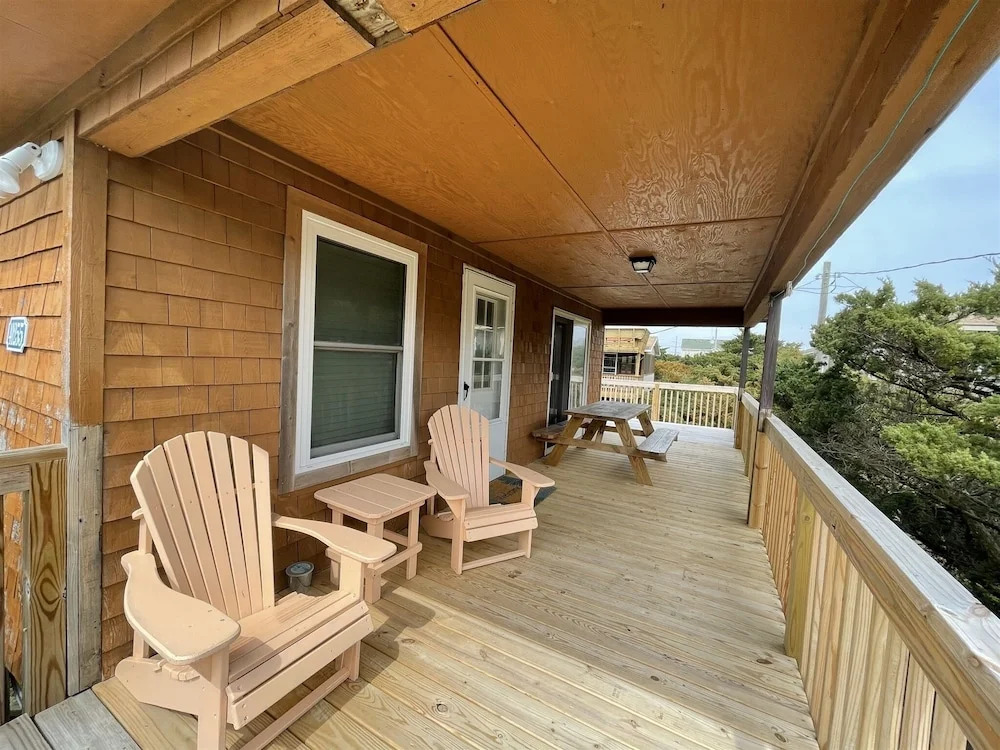 40255 N Beachcomber Dr House by RedAwning