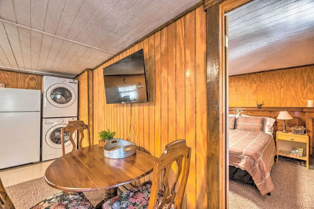 Pet-friendly Cloudcroft Cabin w/ Forest Views!