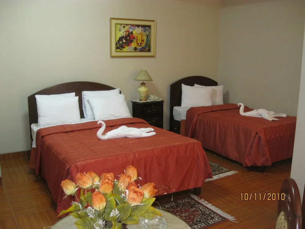 Hotel PLAZA - Trujillo