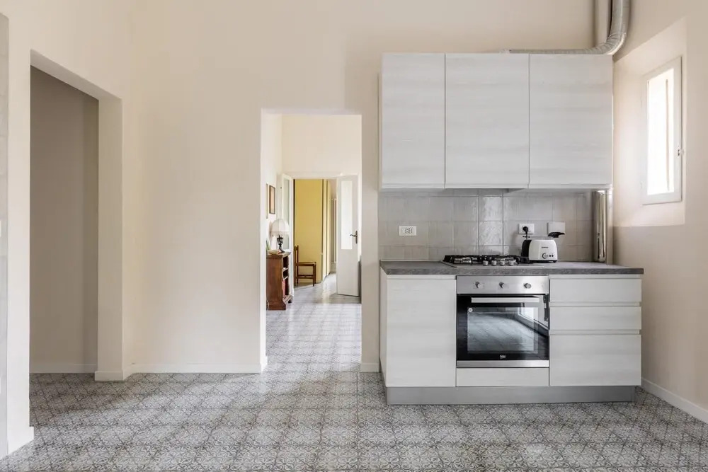 Alberti 12 - Appartamento Vittorio con Balcone