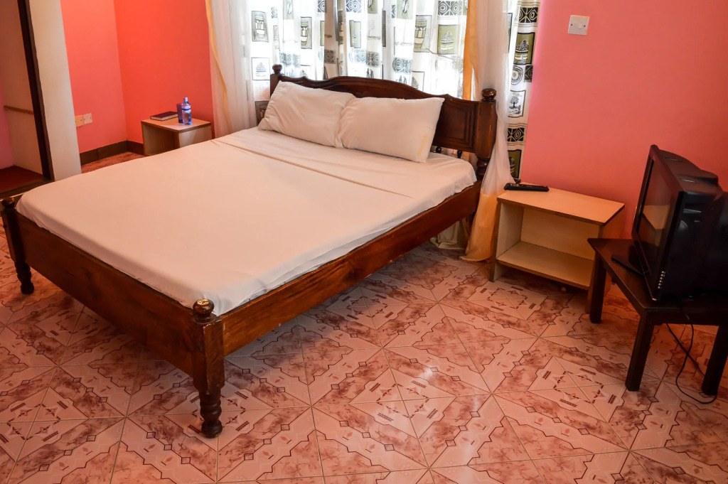 Platinum Hotel