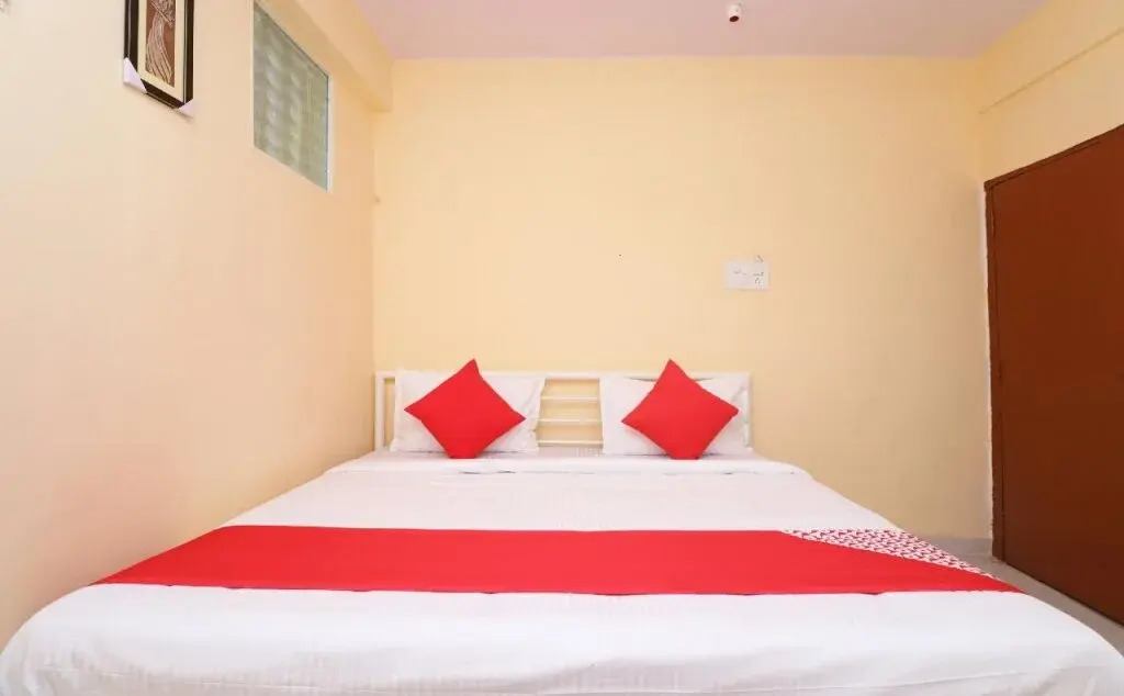 OYO 22898 Hotel Narayan Palace