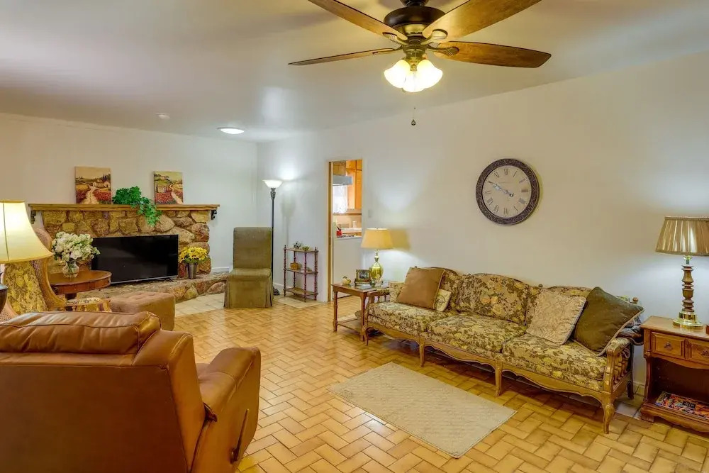 Phoenix Home w/ Patio: Near Downtown & Light Rail!