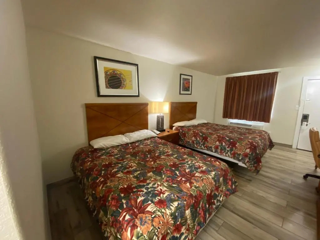 Cedar Creek Inn