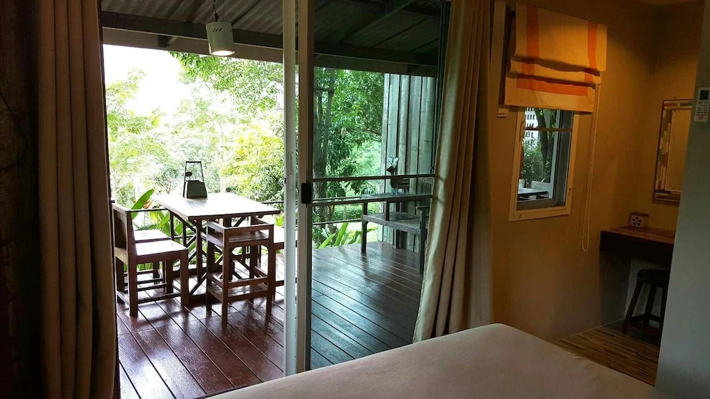 Baan Phuchalianglom