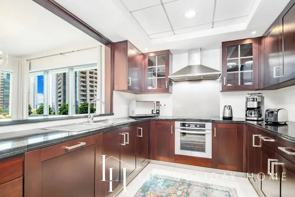 LUX The Downtown Blvd Suite
