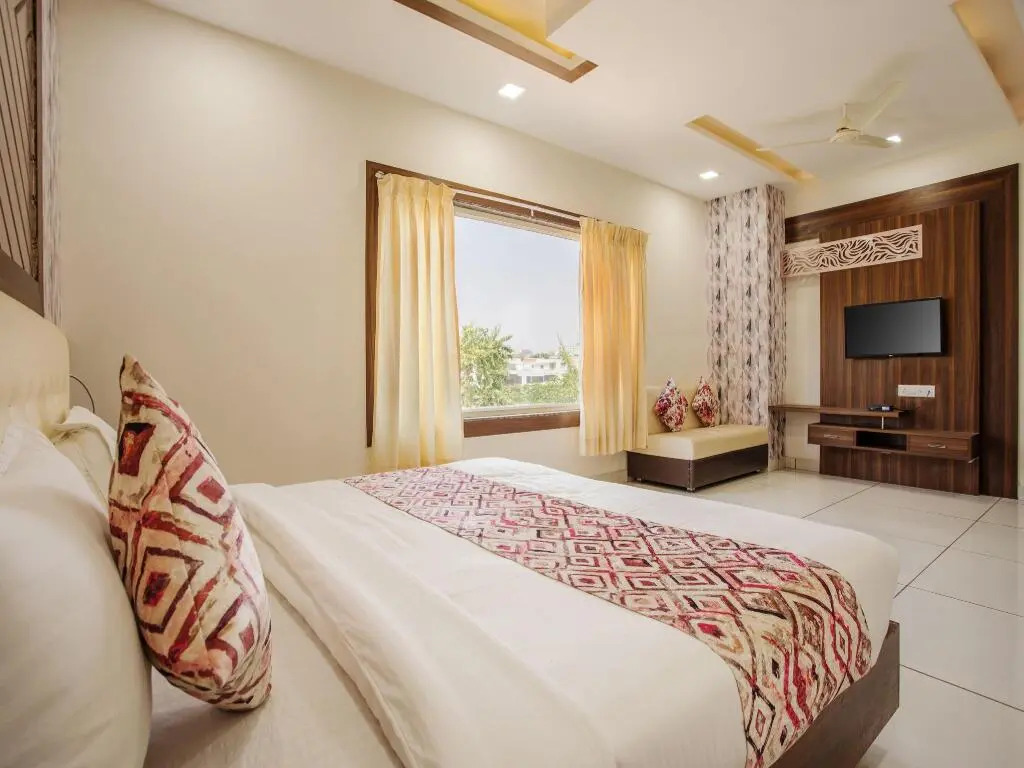 Hotel O Shri Vilas
