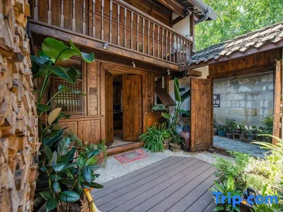 Xiaochaimen Hotel(Langzhong Ancient City Luxury Store)