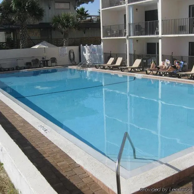 Beacher's Lodge Oceanfront Suites