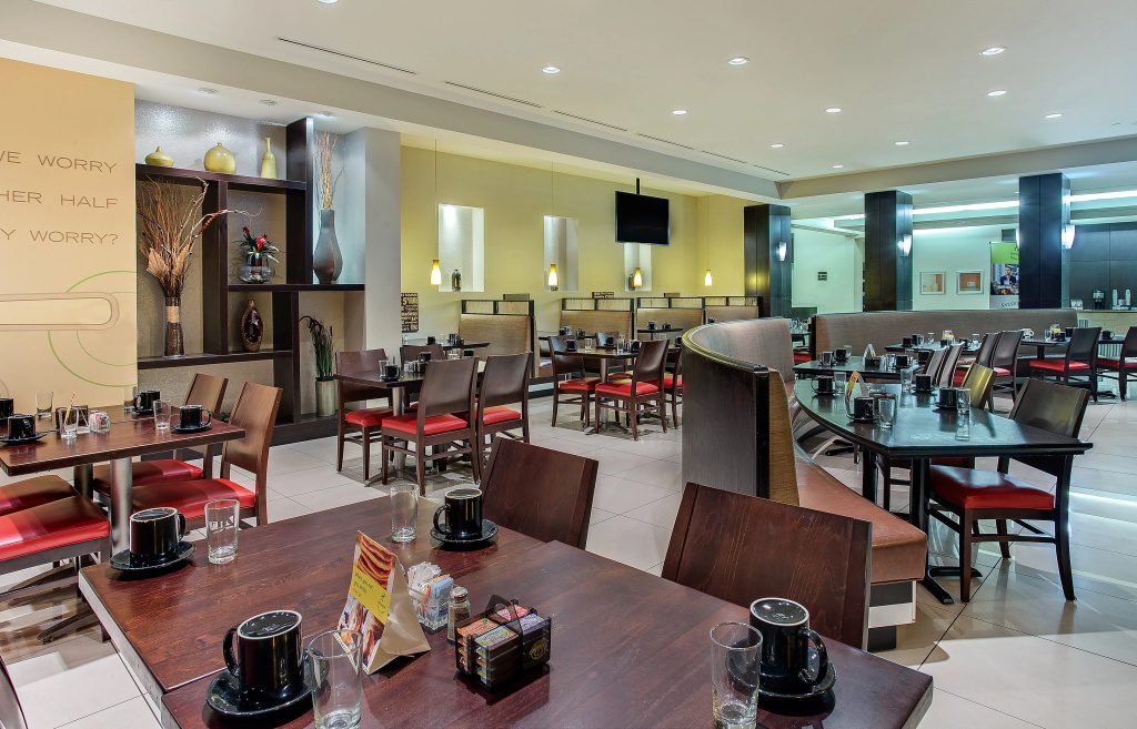 Holiday Inn Louisville Airport - Fair/Expo by IHG