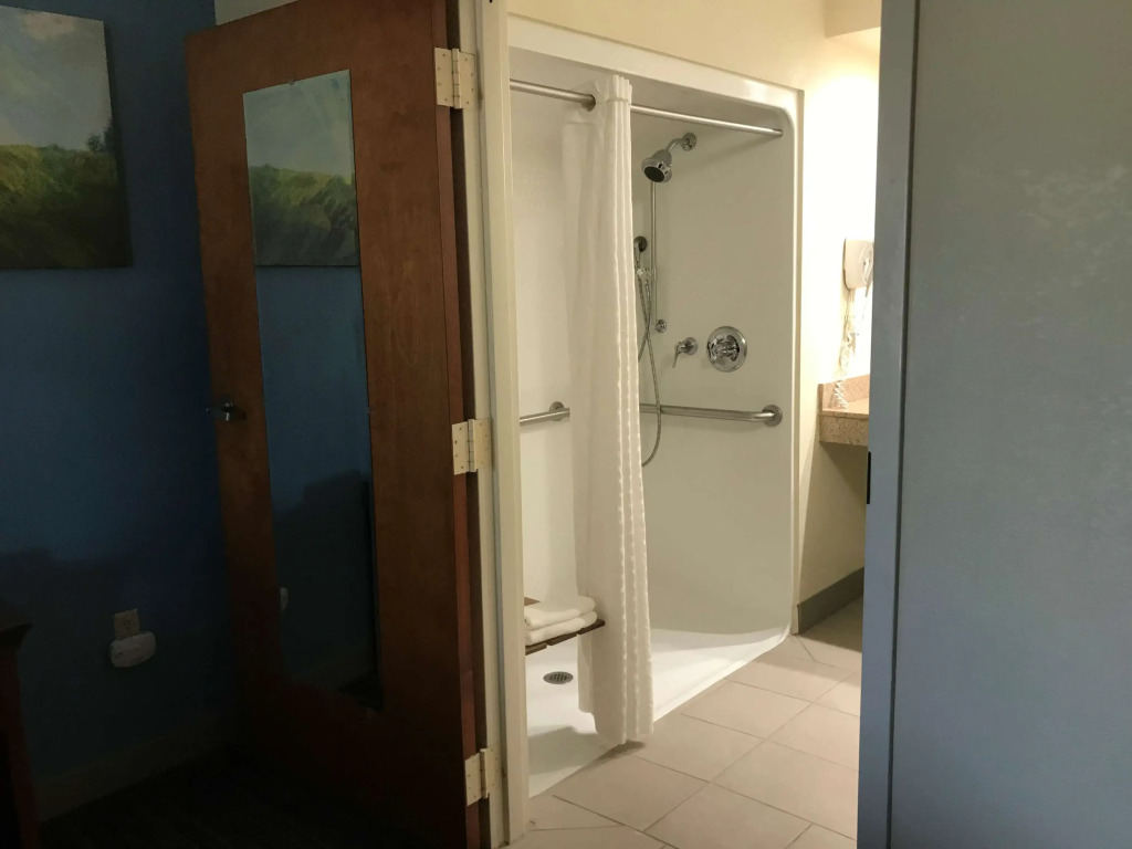 Best Western Inn & Suites Monroe