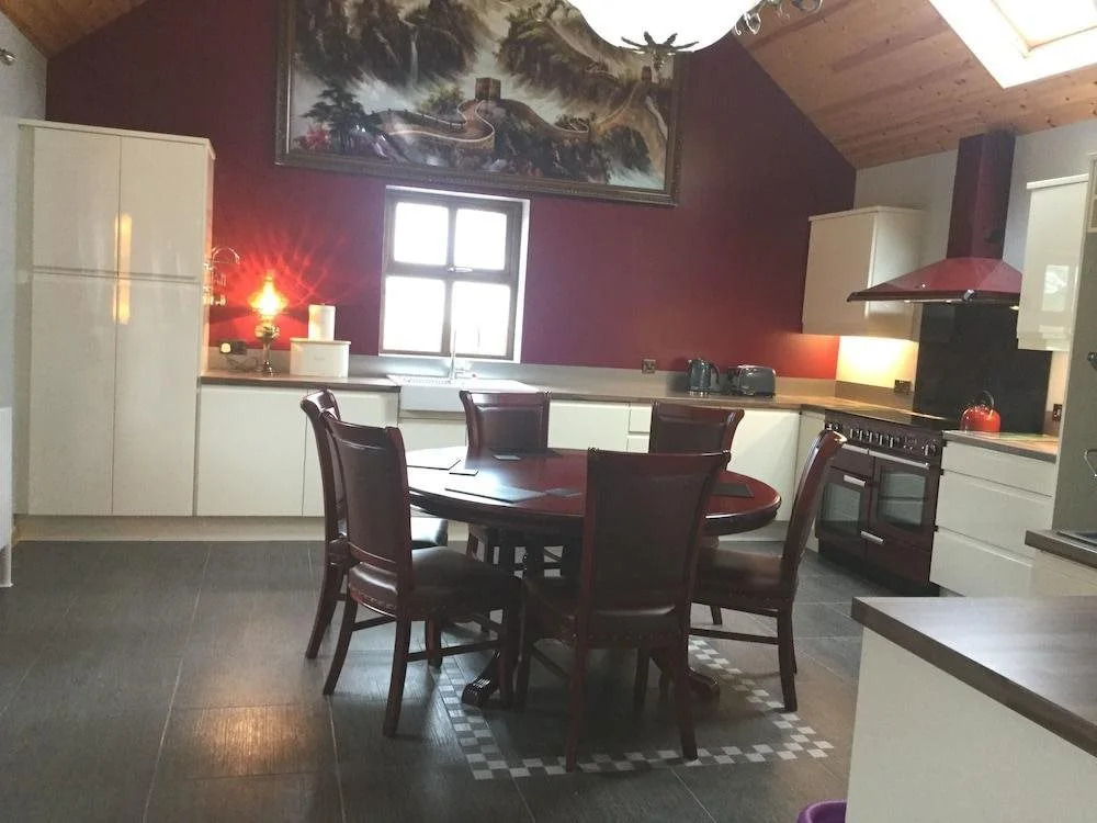 Avoca Lodge