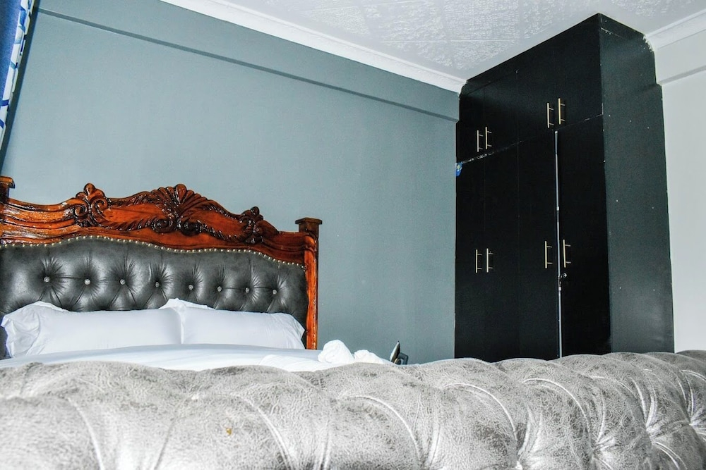 Lux Suites Ambo's Villa Bungoma