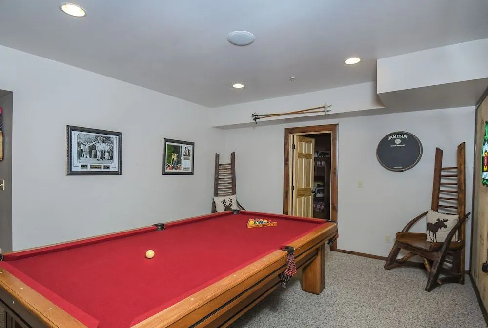 Hemlock Hideaway