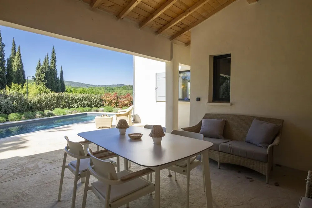 Villa Tica