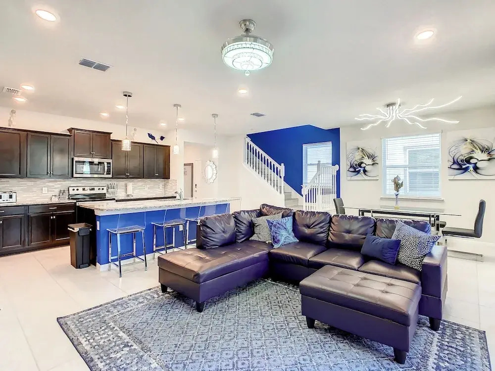 A Touch of Blue at Windsor Island Resort