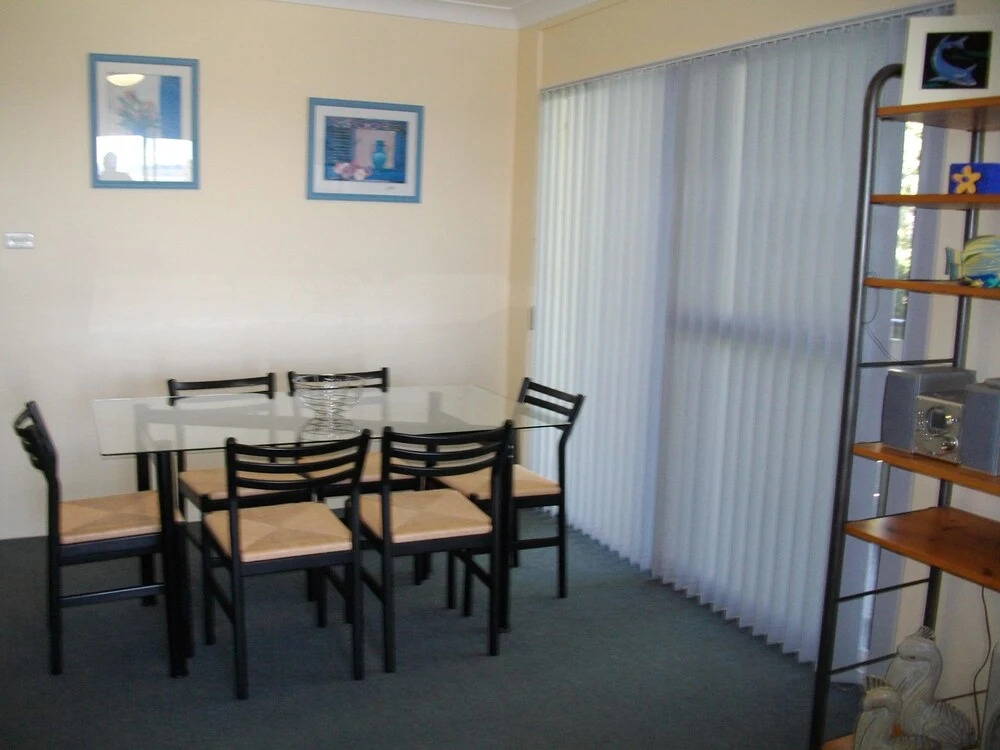 Sunset Towers,  Unit 9/25 Donald Street