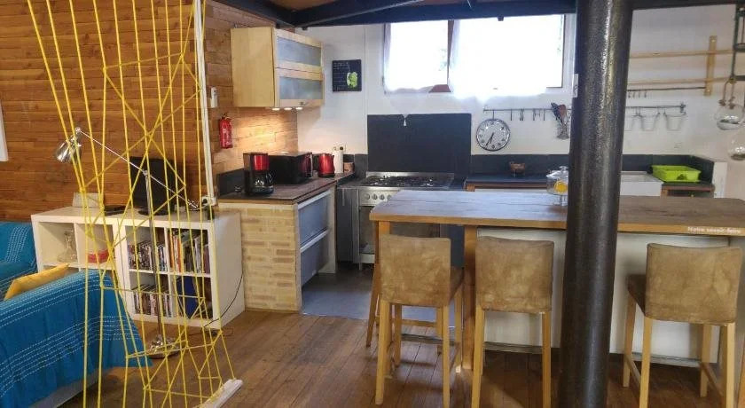 5 Family Apartments with Pool & Large Garden in Historic Pézenas Convent