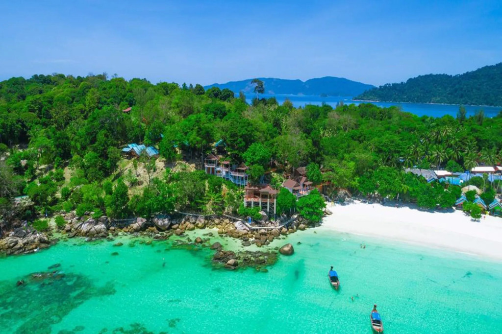 Chareena Hill Beach Resort