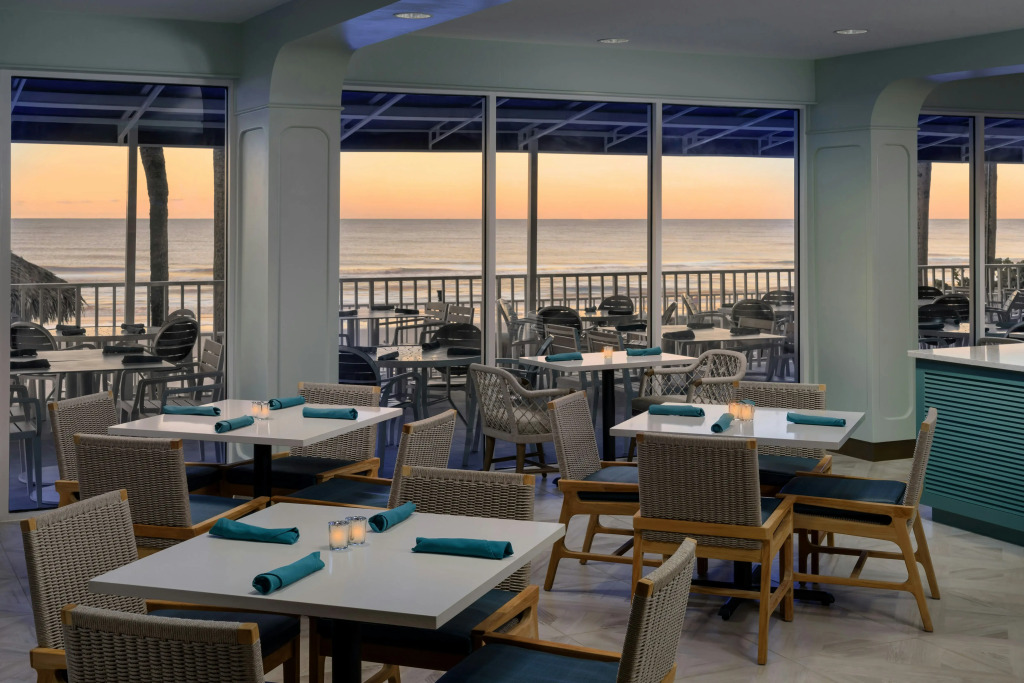 DoubleTree Beach Resort by Hilton Tampa Bay - North Redington Beach