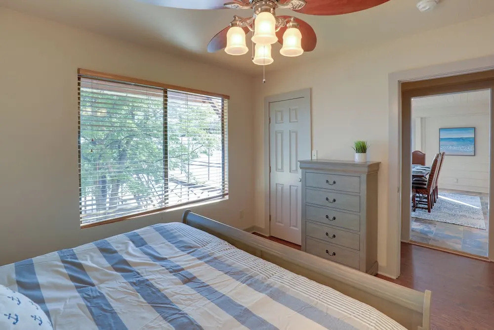 Waterfront Granbury House w/ Deck & Private Dock!