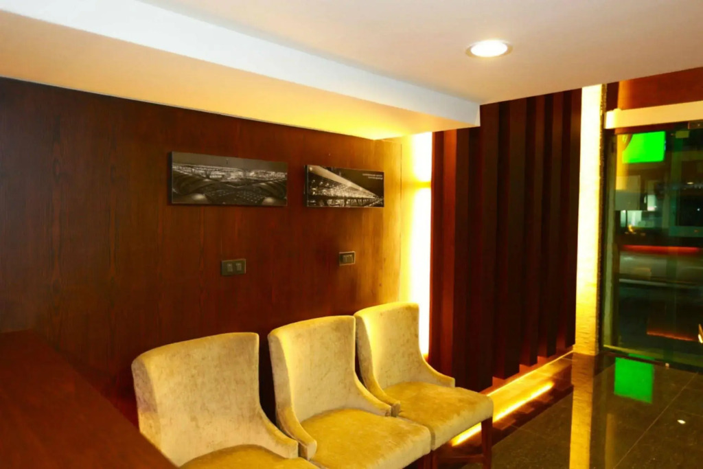 Collection O The Bangkok Airport Link Suite