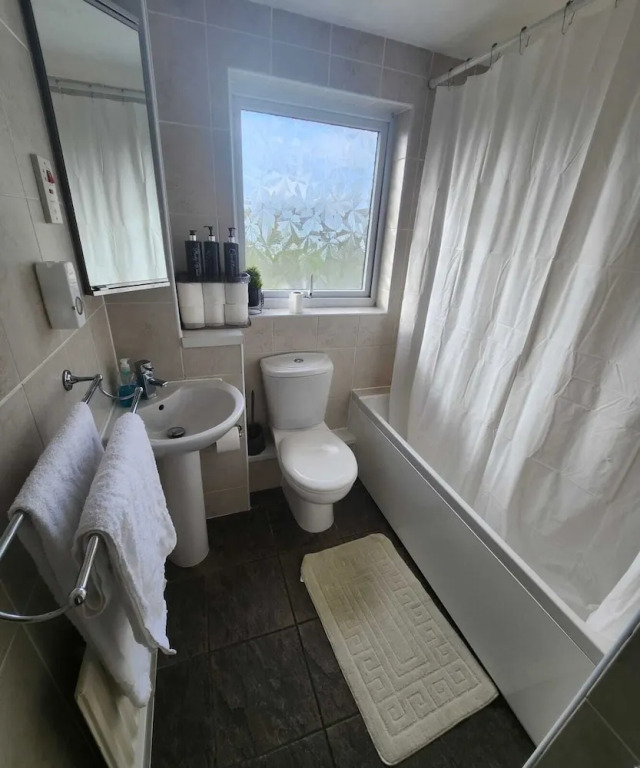 Home in Medway 3bedroom Free Sports Free Parking