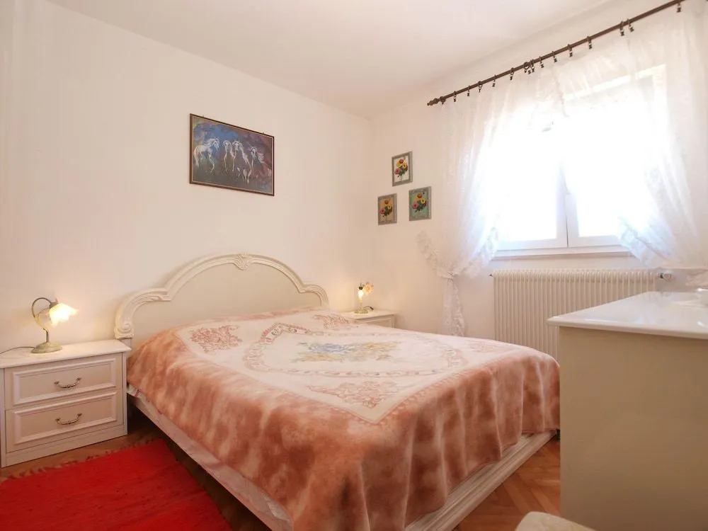 Apartment 1437