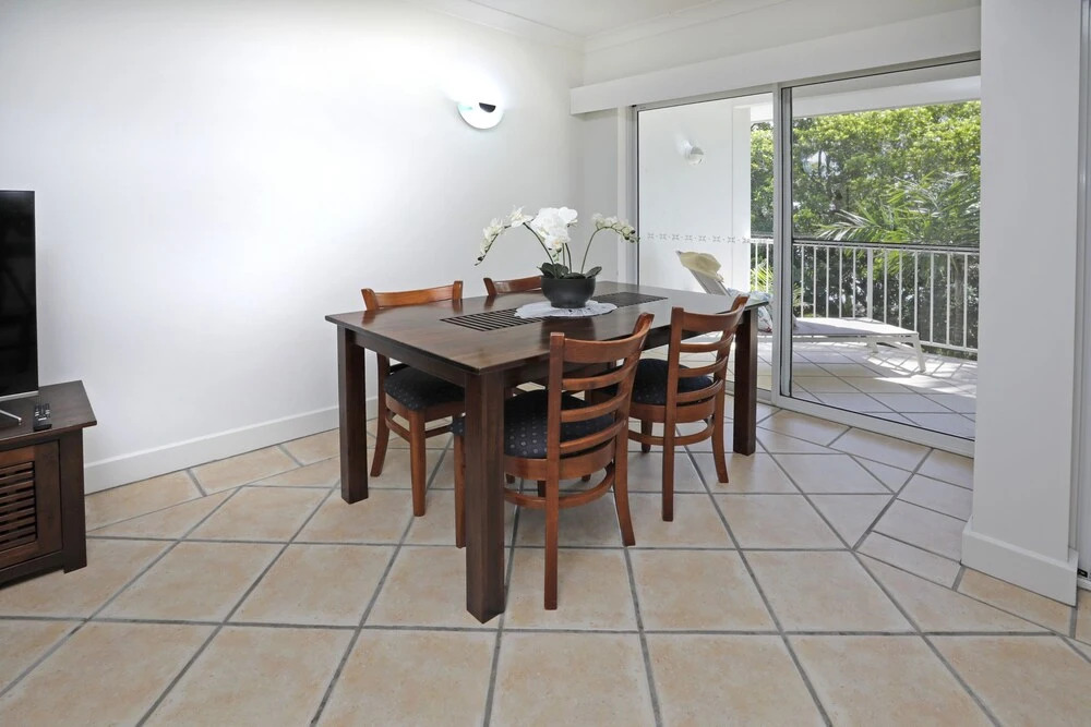 Oceanfront Breeze with Ultimate Beach Views 5