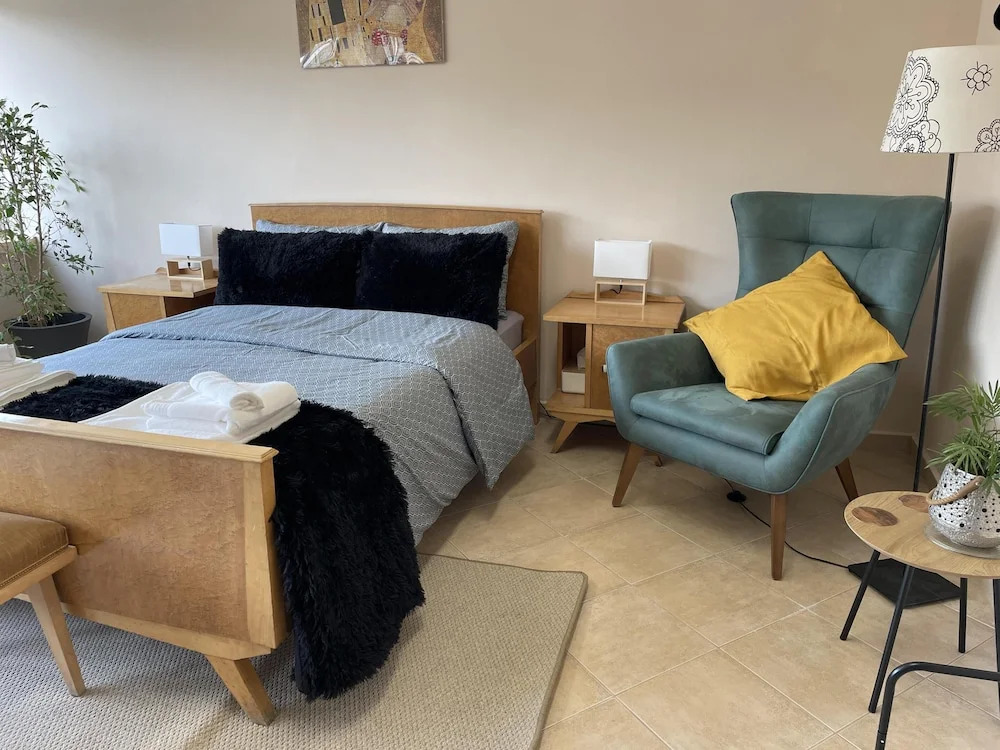 Cozy Apartment in Heart Athens Near Metro Fix 100m