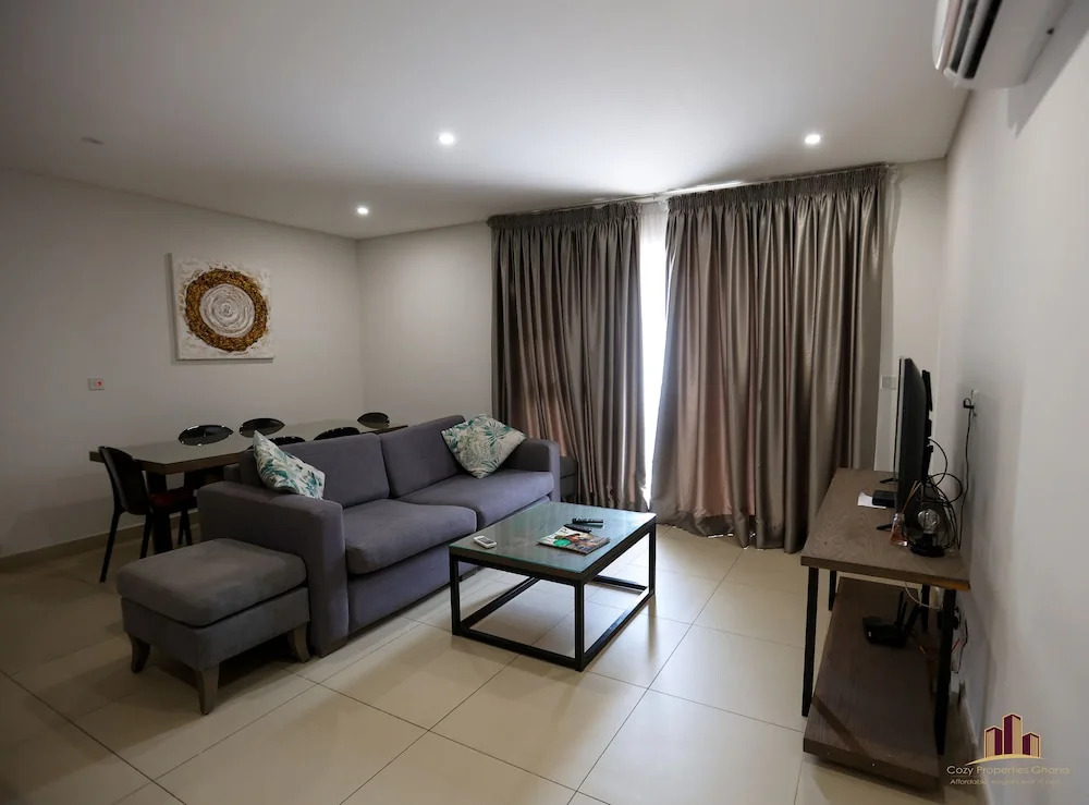 Riviera Residence Luxury by Cozy
