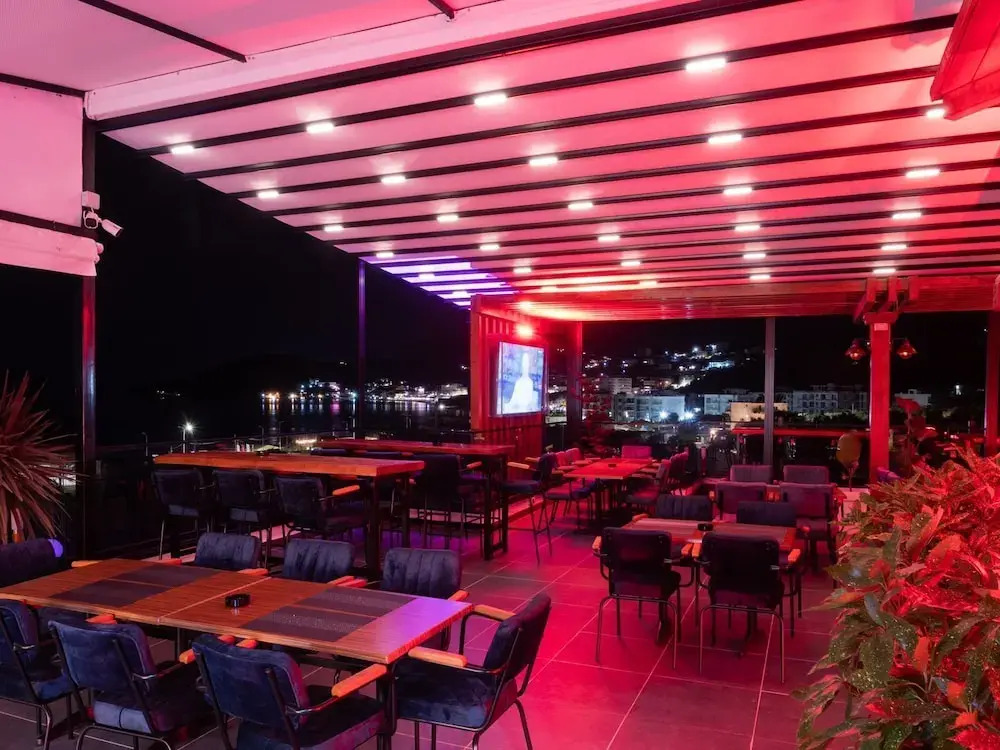 Nia Boutique Hotel by Rapos Resort