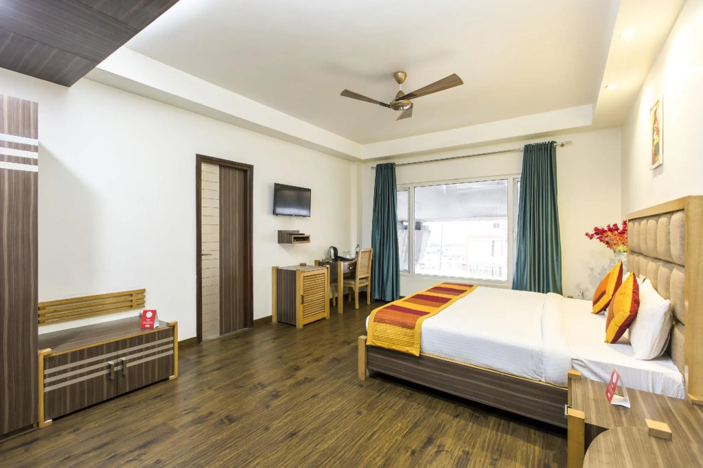 Capital O 7589 Hotel Aditya Inn