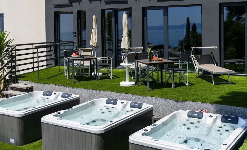 Via Mare Luxury Rooms