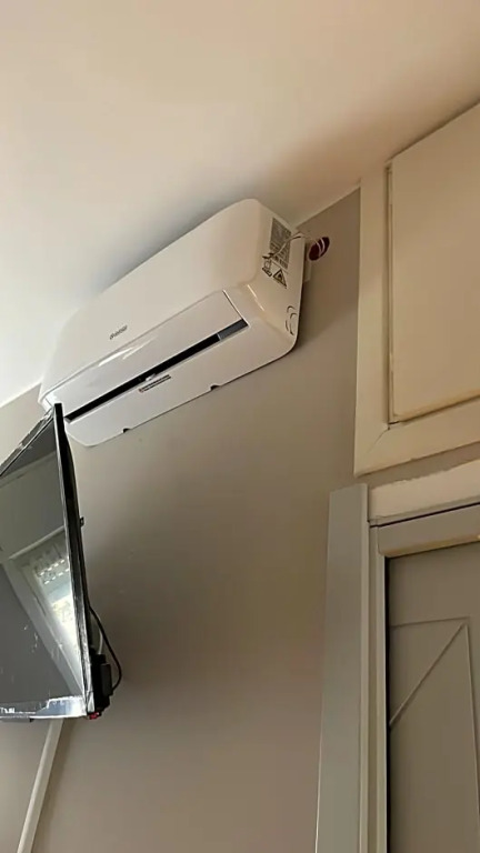 Impeccable bnb in Milan next to M1 metro 10 mins away from duomo Wi-Fi feel like home