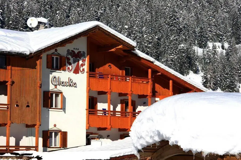 Hotel Chalet Alaska