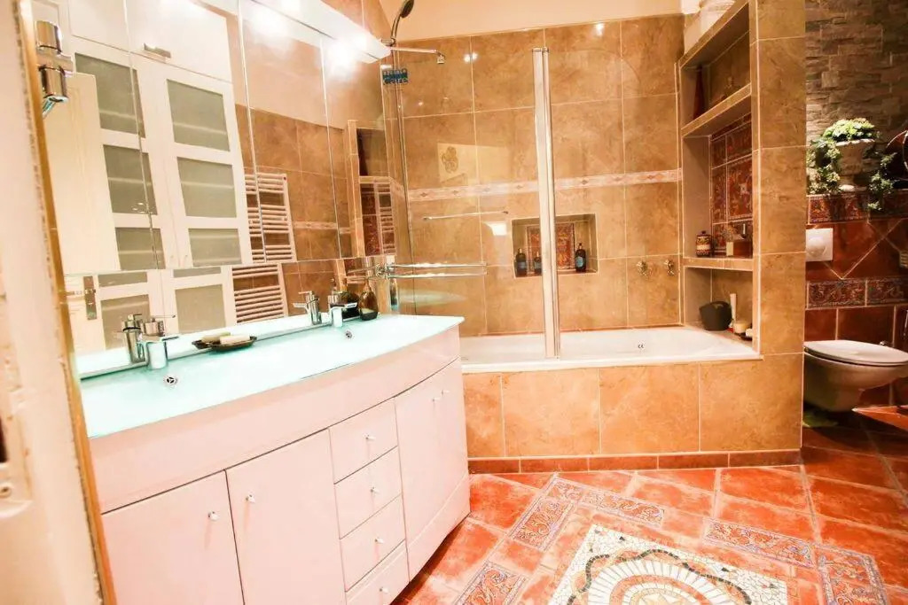 Grand appartement pour 4 personnes/ Cours Lieutaud