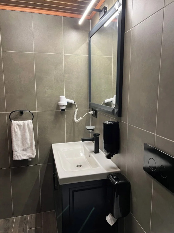 Ayder Vanak Stone Suites