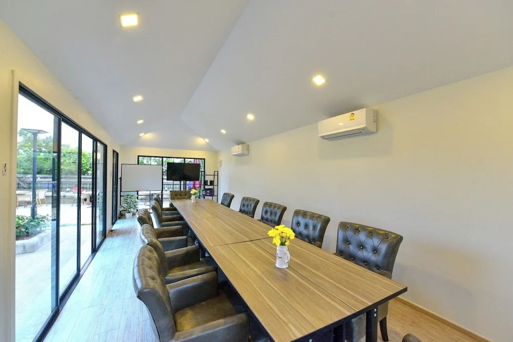 NORN Canalside Bangkok Hotel โรงแรมนอนริมคลอง