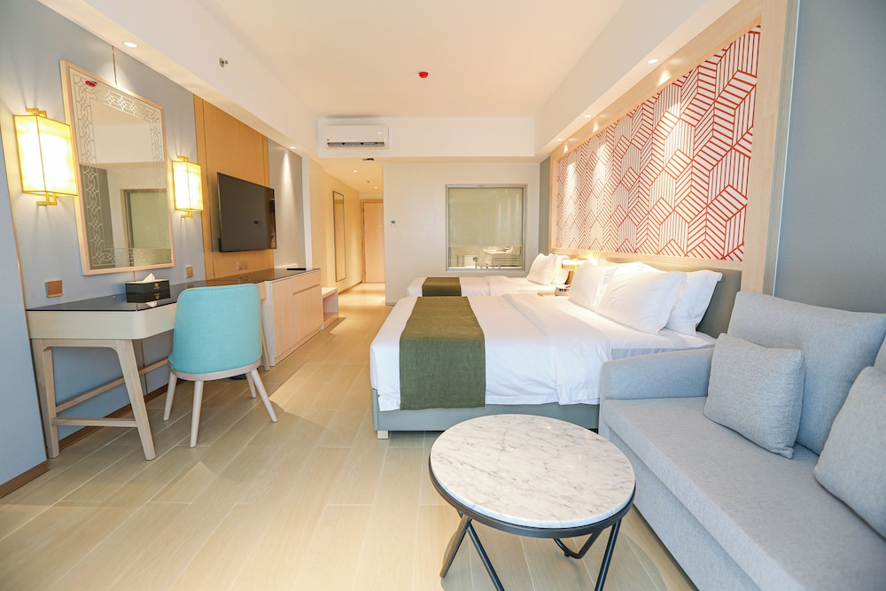 Luxu Hotel and Resort