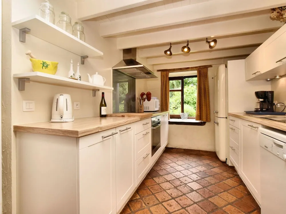 Picturesque Holiday Home in Petites Tailles with Garden