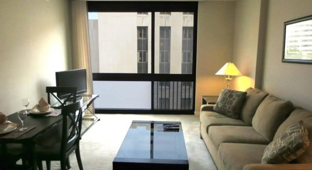 Bridgestreet at Newseum Residences