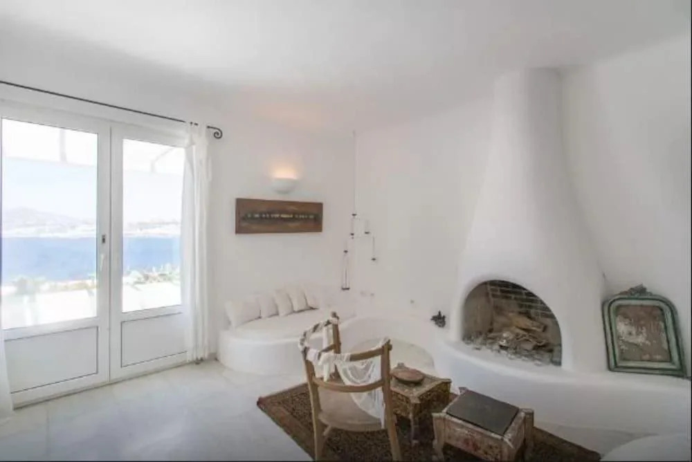 Villa Avas