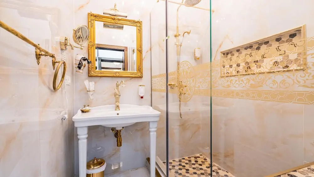 Ussr City Center Luxurious Apartment , Lives the Life of Soviet Generals