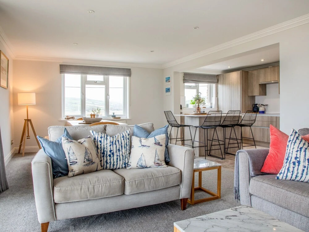 10 Thurlestone Rock