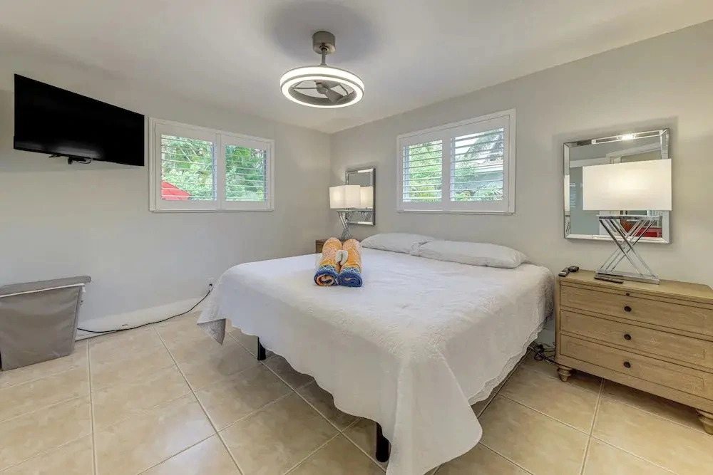 Walkable Island City Oasis w/ Private Heated Pool