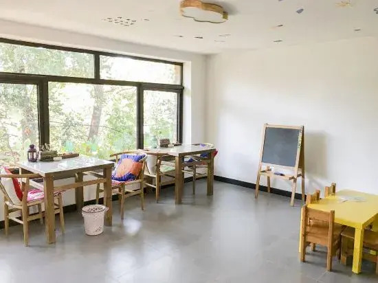 Zither Minghua meeting holiday hostel (Xijingyu restaurant)