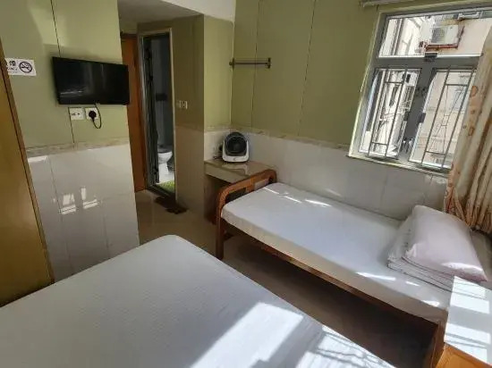 Wai Wah Guesthouse (Near Hong Kong West Kowloon Railway Station)